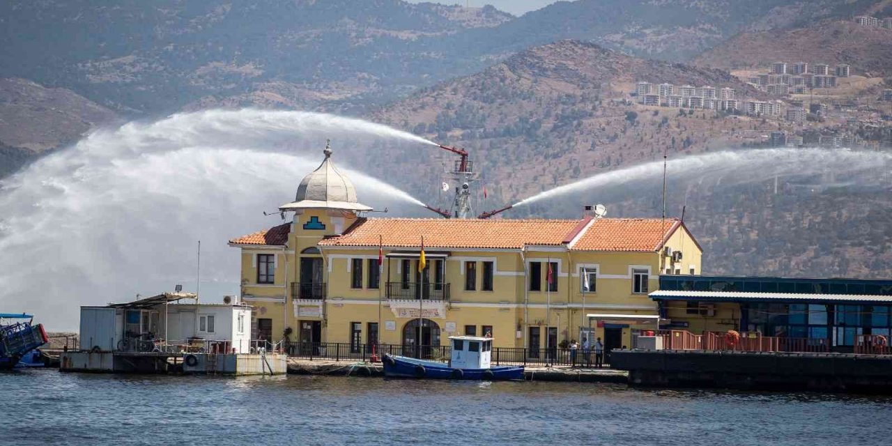 Kabotaj Bayramı İzmir’de törenlerle kutlandı