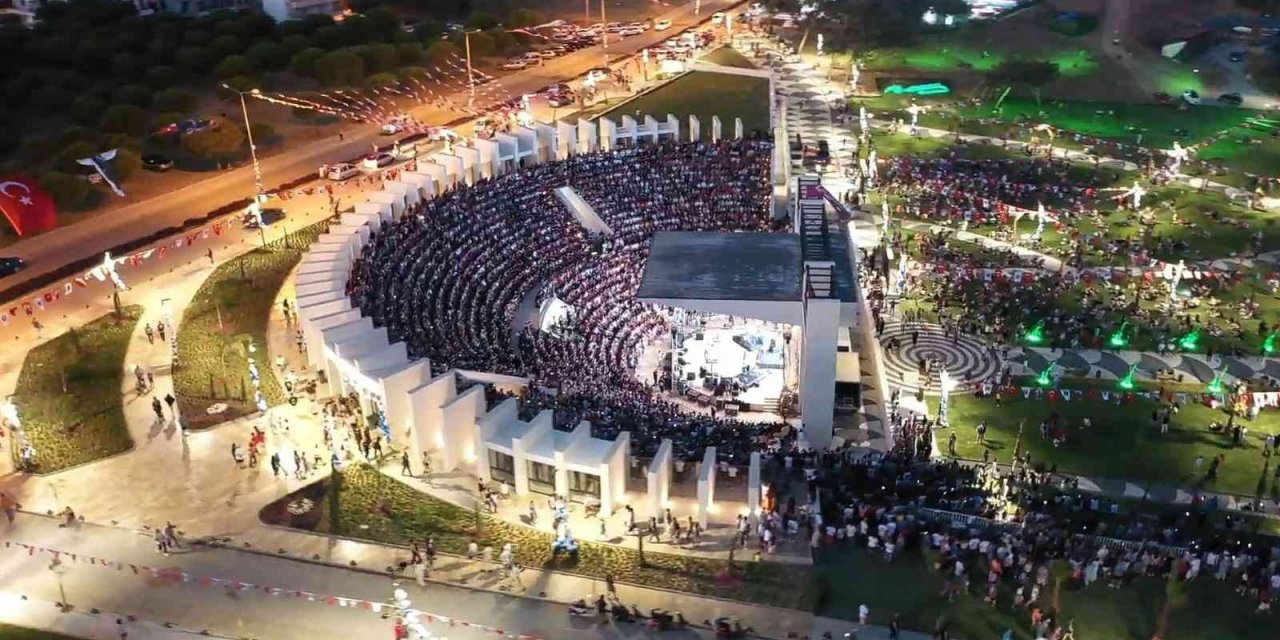 Didim Amfi Tiyatro kentin yeni gözdesi oldu