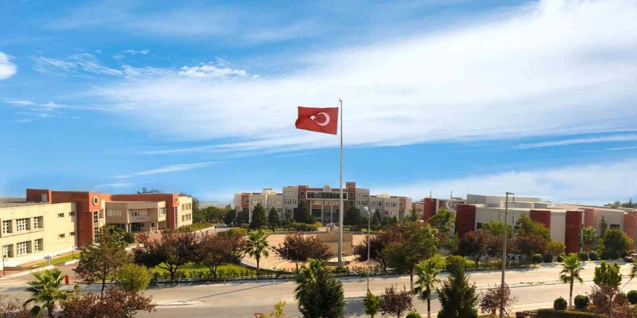 ADÜ’nün ilk “turuncu bayrağı” Eğitim Fakültesi’nin oldu