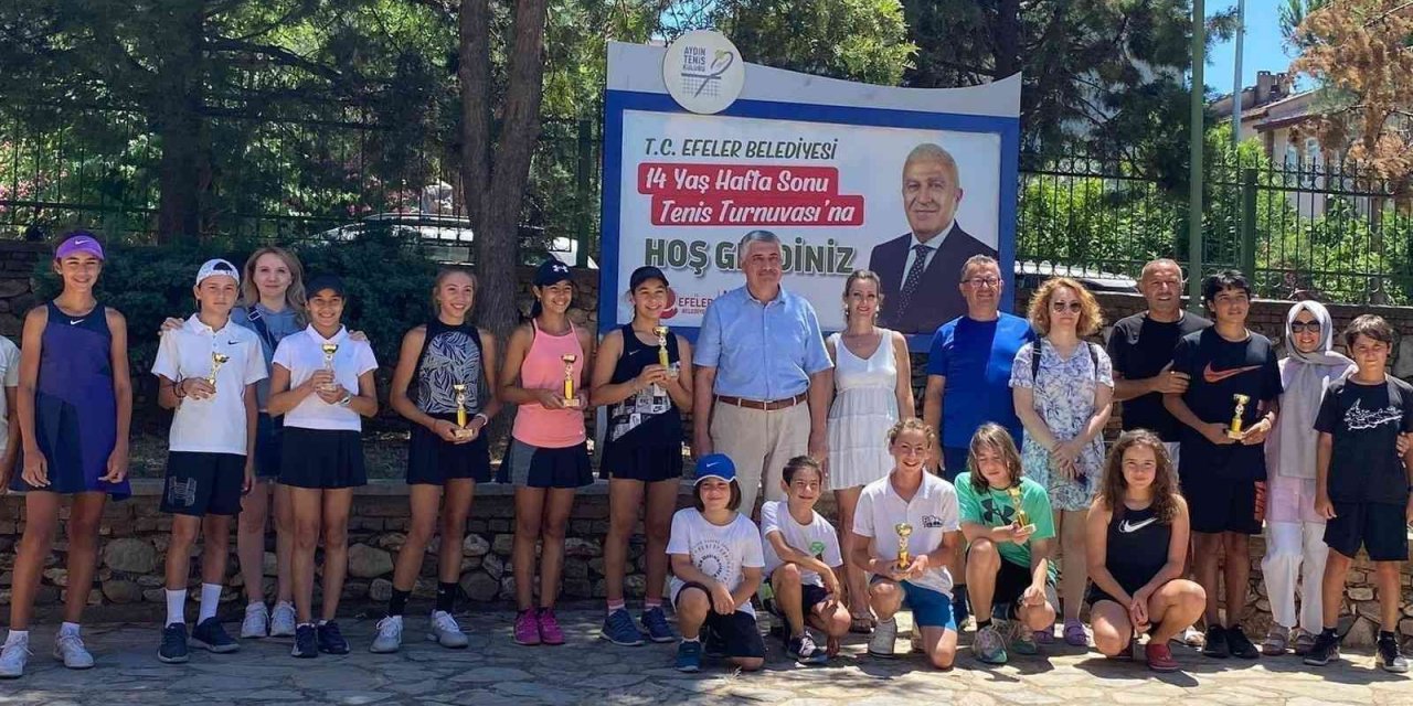 Efeler Belediyesi Tenis Turnuvası’nda ödüller sahiplerini buldu