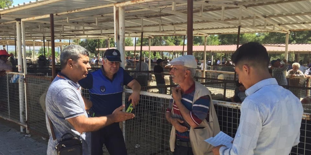 Karacasu’da hayvan pazarı denetlendi