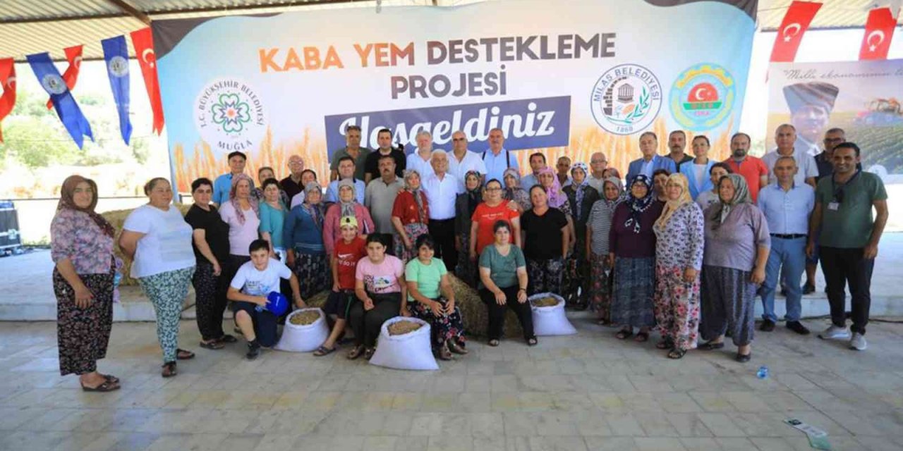 Muğla Büyükşehir’den üreticiye 1 Milyon 300 Bin TL değerinde yem desteği
