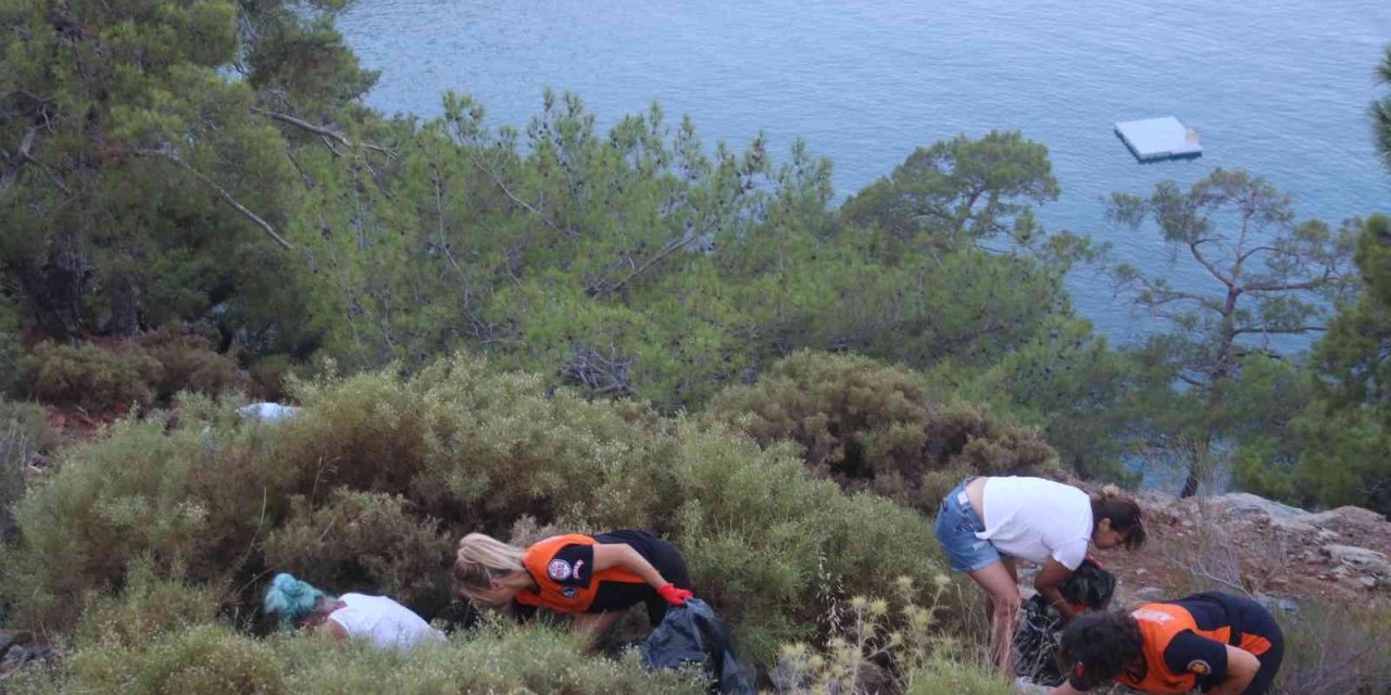 Fethiye’de çevre temizliği yapıldı