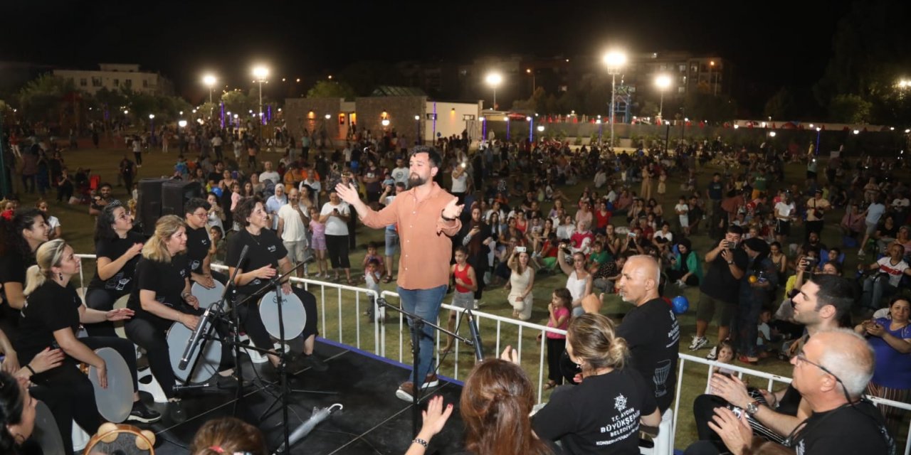 Aydın Büyükşehir Belediyesi Tekstil Park Yaz Konserleri devam ediyor