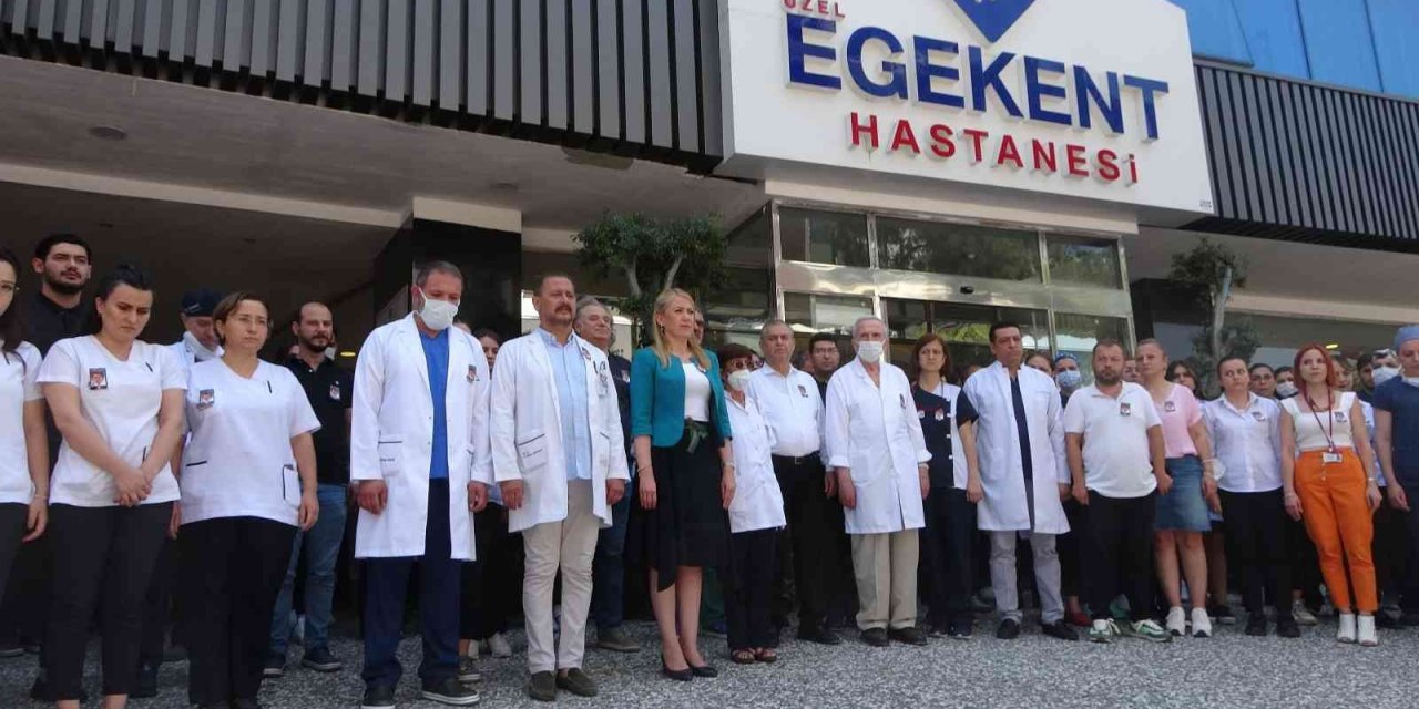 Denizli Egekent Hastanesi, görevi başında öldürülen Dr. Emre Karakaya’yı andı