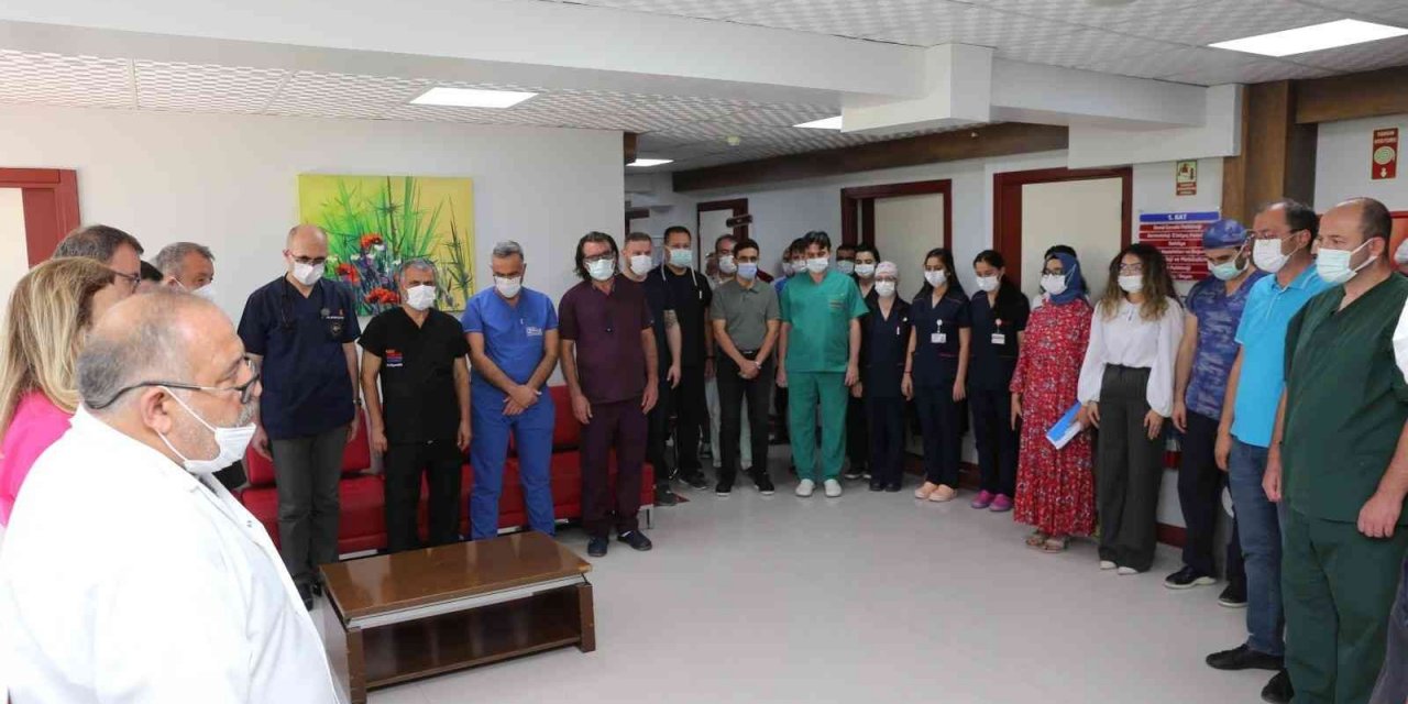 Denizli Cerrahi Hastanesi, görevi başında öldürülen Dr. Ekrem Karakaya’yı andı