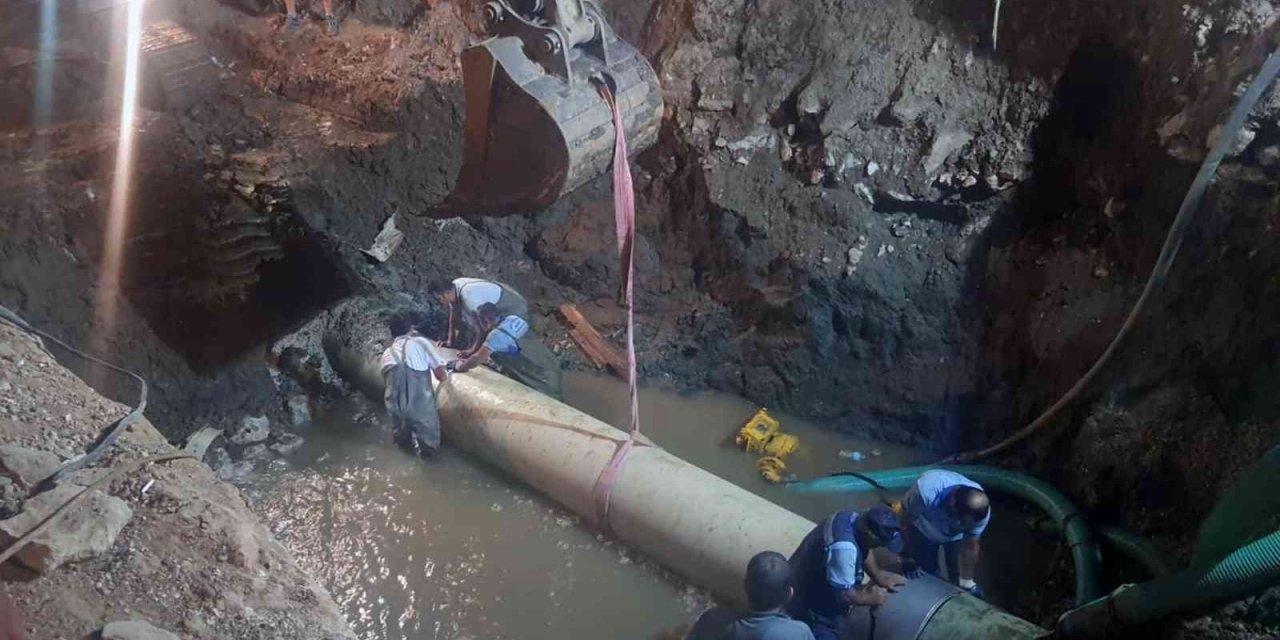 Fethiye’deki arızaya MUSKİ’nin müdahalesi devam ediyor
