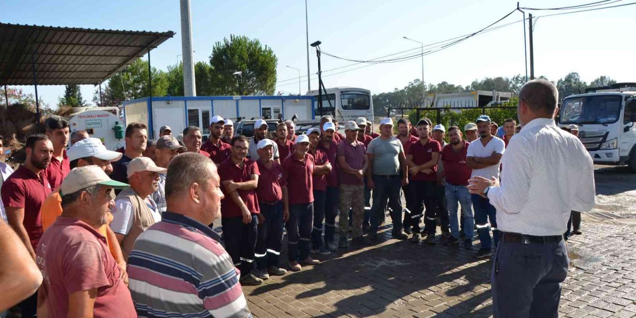 Başkan Kaplan, Belediye Personeli ile bayramlaştı