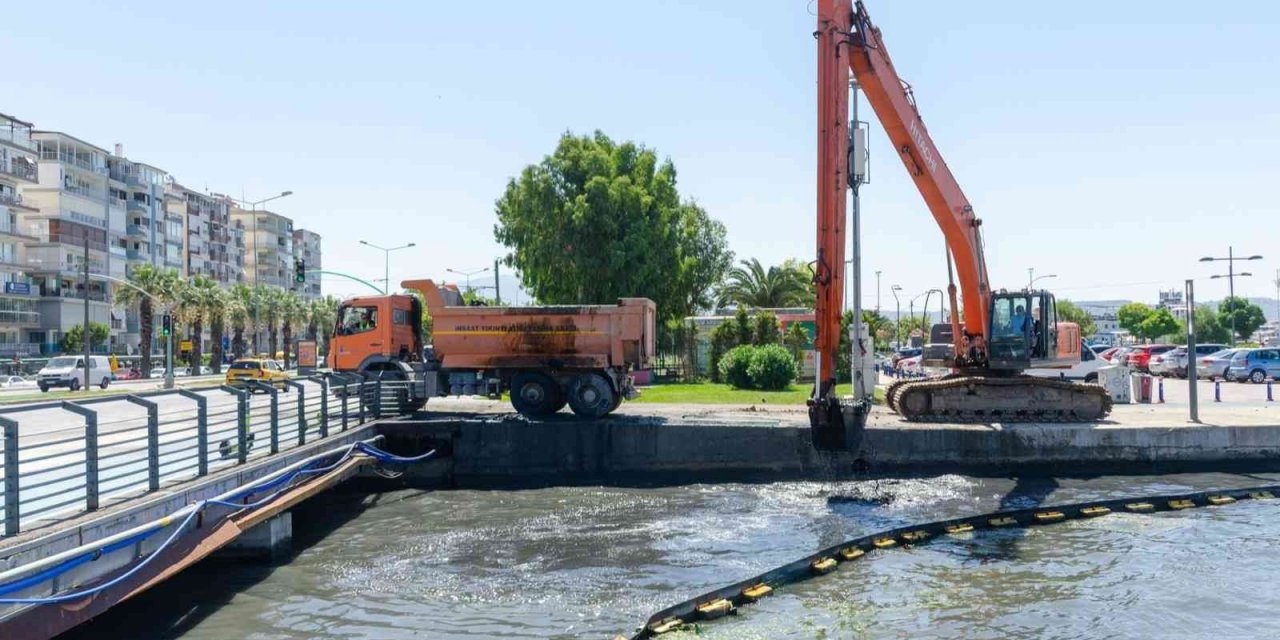 İzmir’de temiz körfez ve sıfır koku için seferberlik