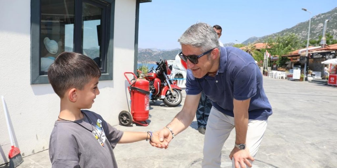 Başkan Oktay, bayramın ikinci gününde de sahalarda