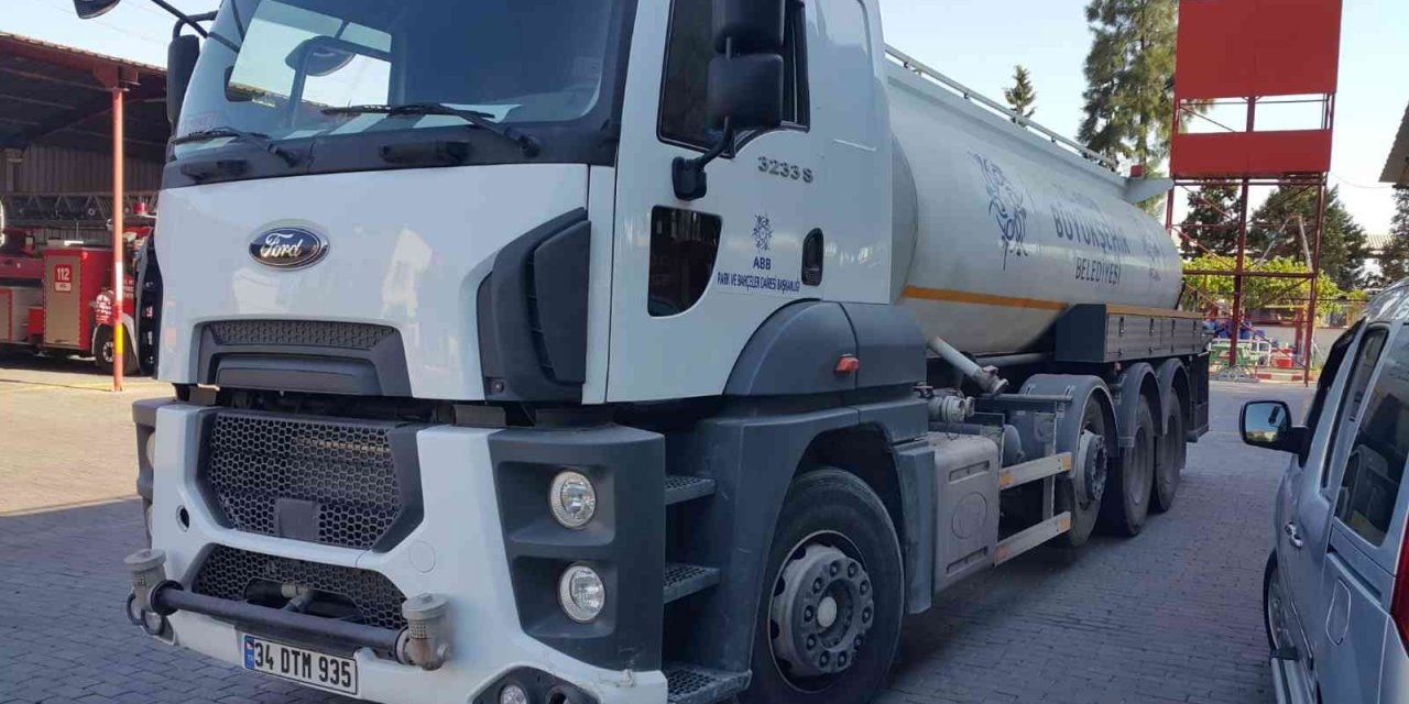 Aydın Büyükşehir Belediyesi’nden, Datça yangınına arazöz desteği