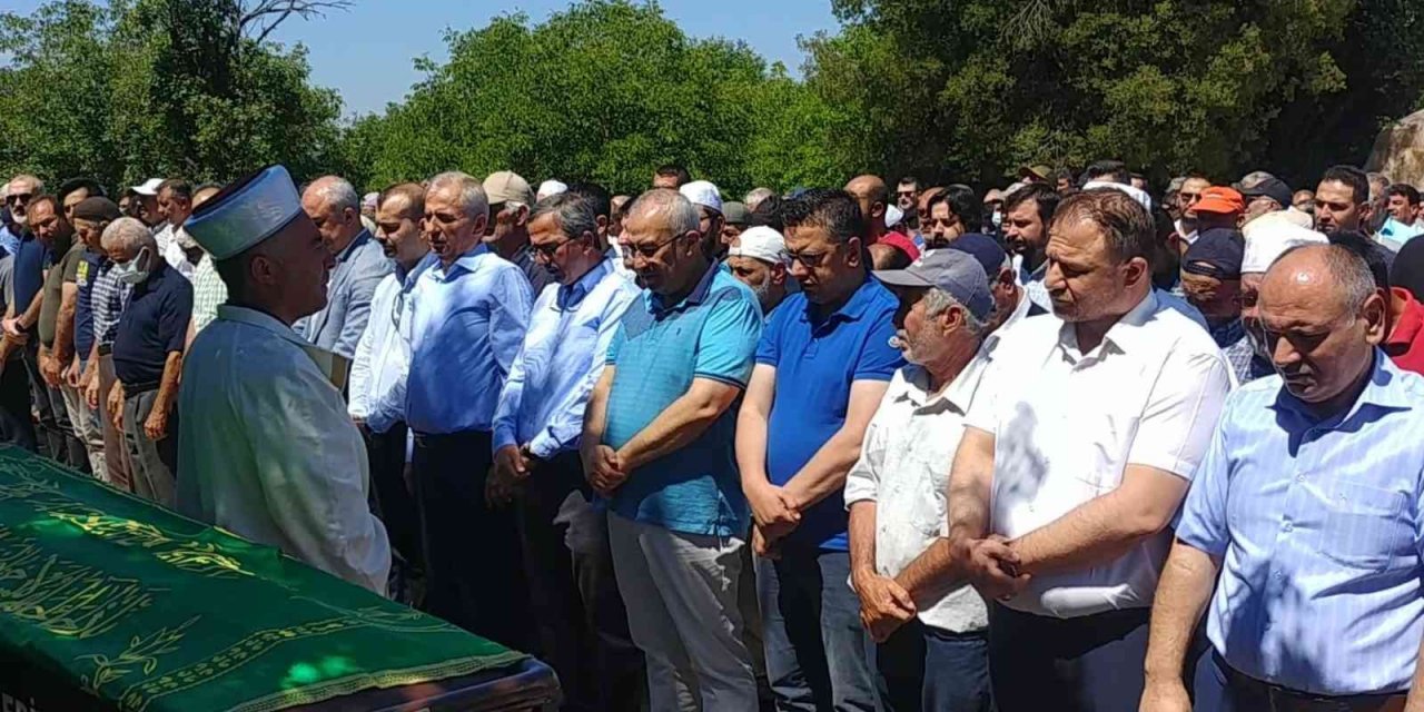 Başkan Arslan’ın babası son yolculuğuna uğurlandı