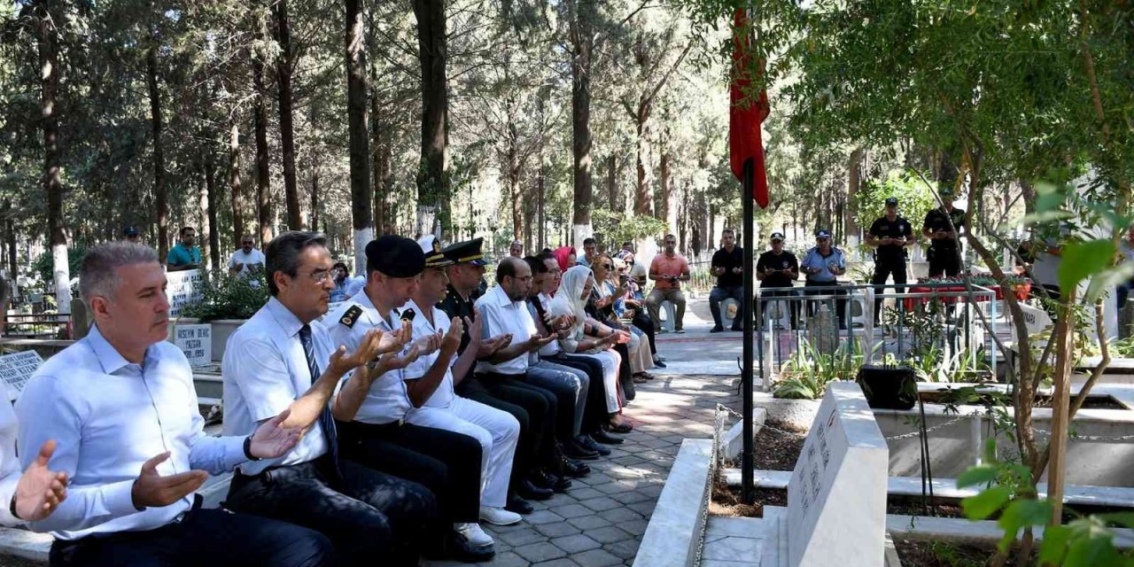 Kuşadası’nda 15 Temmuz şehitleri anılıyor