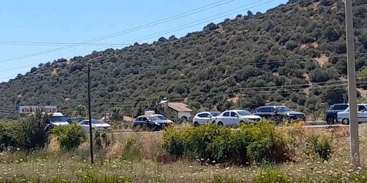 Tatil dönüşü trafik çilesi başladı