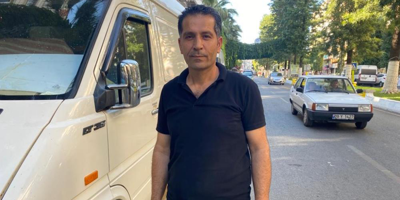 Kaza sonrası aldığı fazla paranın sahibini arıyor