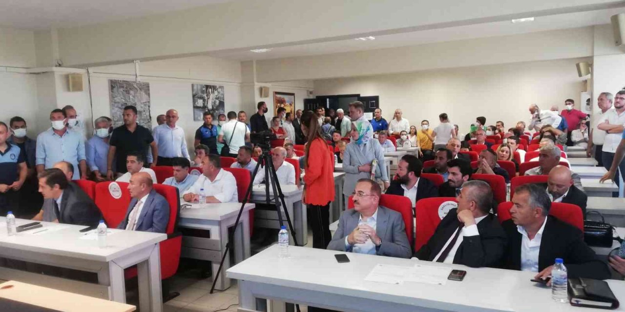 Menderes Belediyesi seçimleri başladı