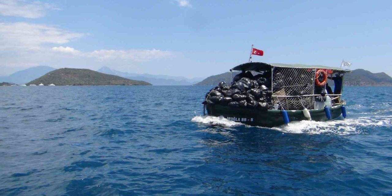 Büyükşehir günlük 34 Bin kilogram atık topladı