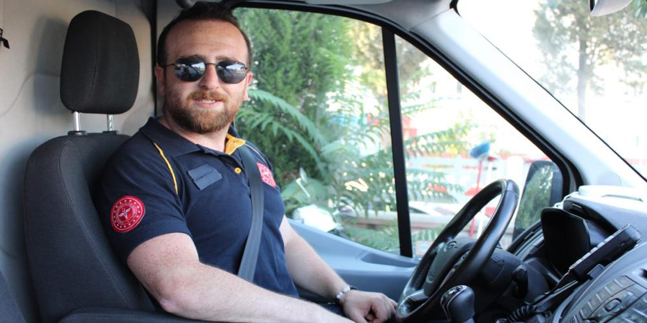 Zamanla yarışan ambulans şoförleri, duyarsız sürücülerin engeline takılıyor