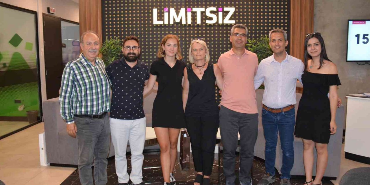 Limitsiz Eğitim Kurumları’ndan 4 yılda 3 Türkiye şampiyonluğu