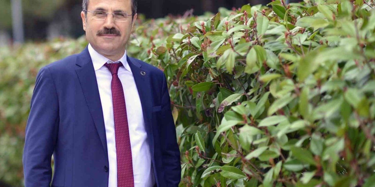 MSKÜ Rektörü Prof. Dr. Çiçek’in performansına, Bronz ödül