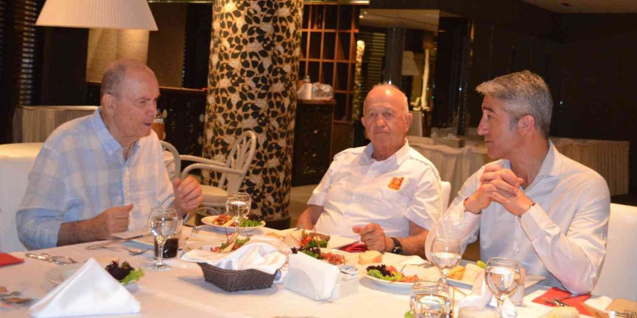 Başkan Oktay, Kıbrıs Gazileri ile bir araya geldi