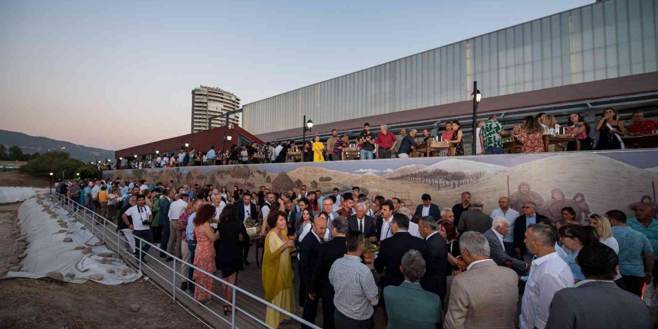 Başkan Soyer, ’Terra Madre Anadolu’yu tanıttı