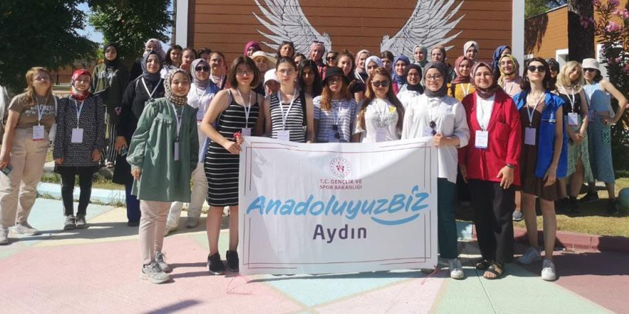 Afyonlu gençler Aydın’a misafir oldu