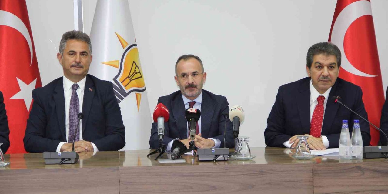 "CHP'li 11 büyükşehir belediye başkanının ‘engelleniyoruz’ yalanı artık bayatlamıştır"