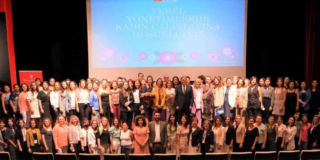 CHP’nin kadın çalıştayında Başkan Atay’ın projeleri konuşuldu