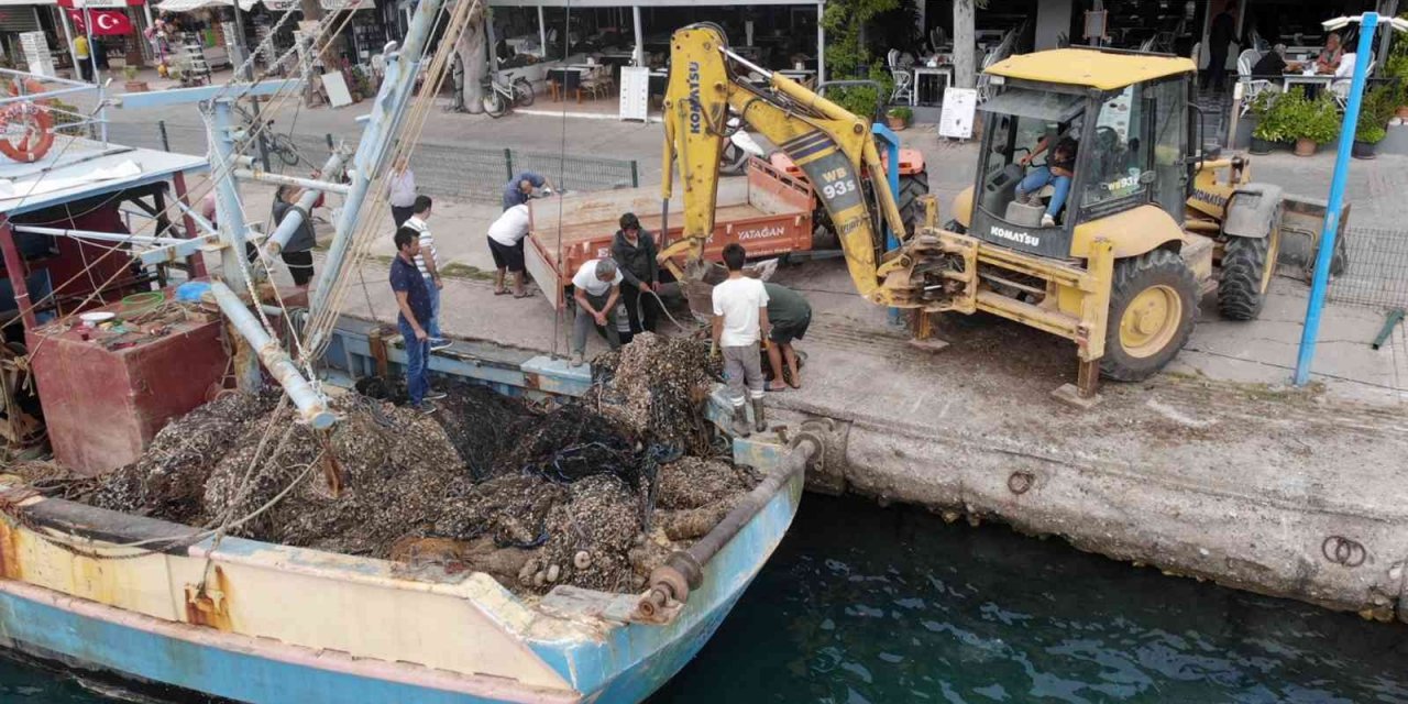 Muğla denizleri hayalet ağlardan kurtarılıyor