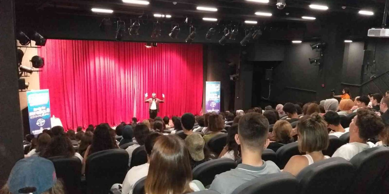 Radikal Eğitim, öğrencilerini Gri Koç ile buluşturdu