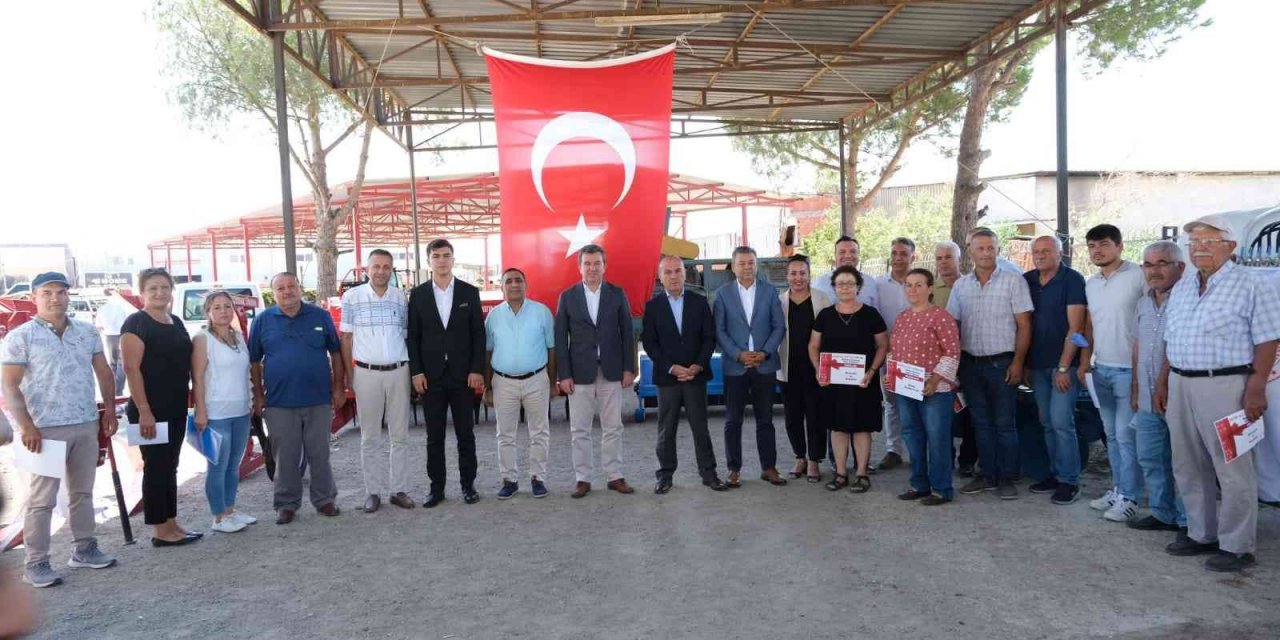 Çiftçilere 1 milyon 300 bin TL makine ve ekipman desteği