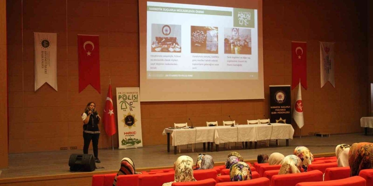 Efeler İlçe Müftülüğü’nden ’En İyi Narkotik Polisi Anne’ semineri