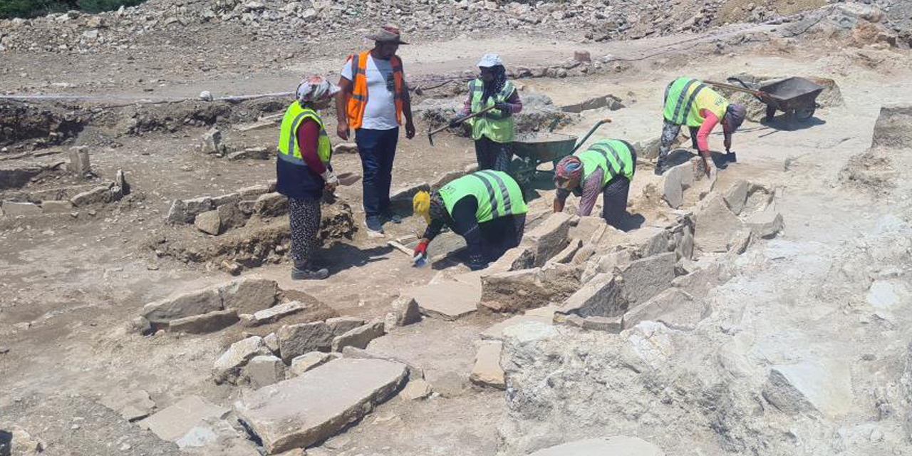 30 köylü kadın, 5 bin yıllık tarihi gün yüzüne çıkarıyor
