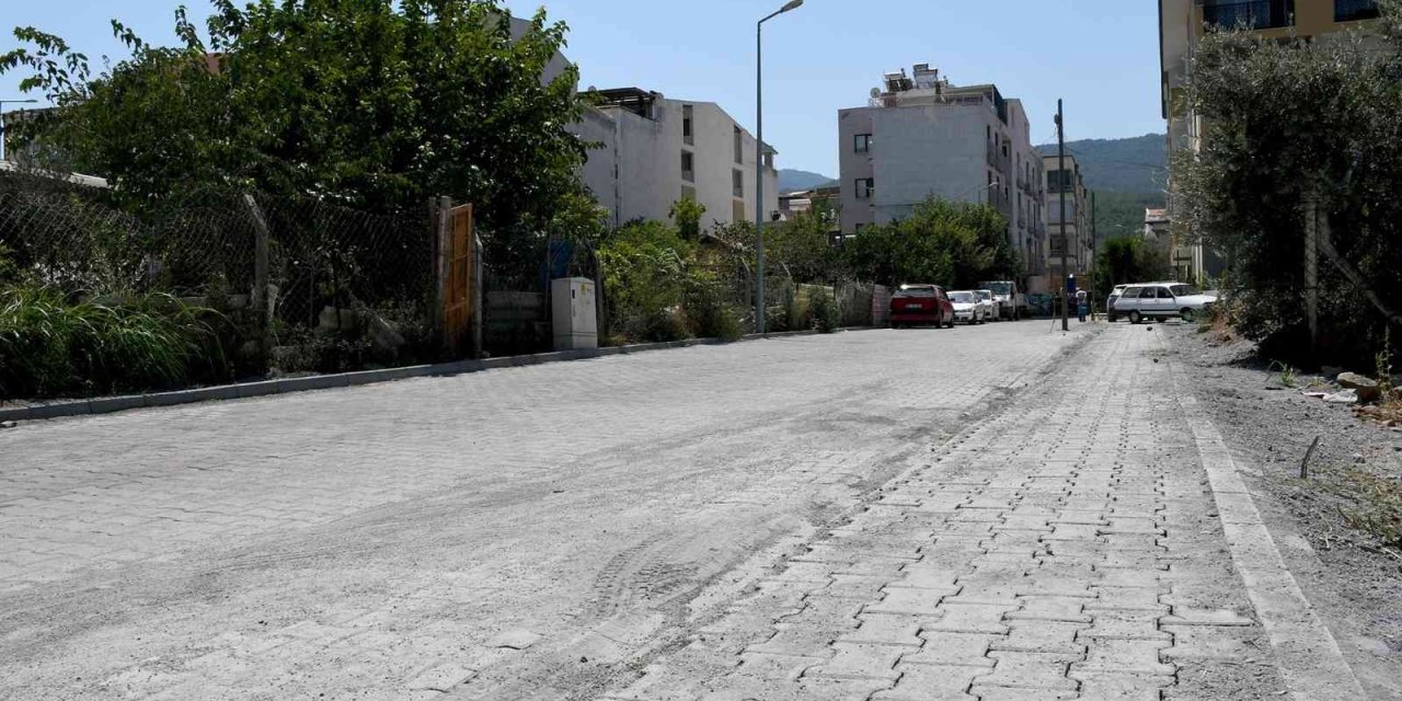 Davutlar Mahallesi yeni yollarına kavuşuyor