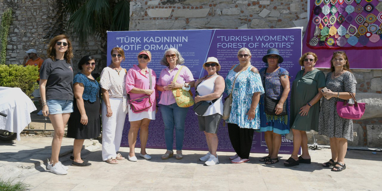 Türk kadınlarının motifleri tarihi Kervansarayın duvarını süsledi