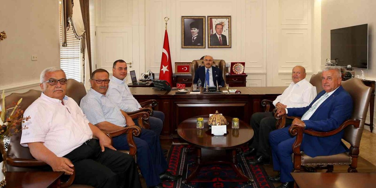 Aydın Ticaret Borsası yönetimi, İzmir Valisi Köşger ile görüştü