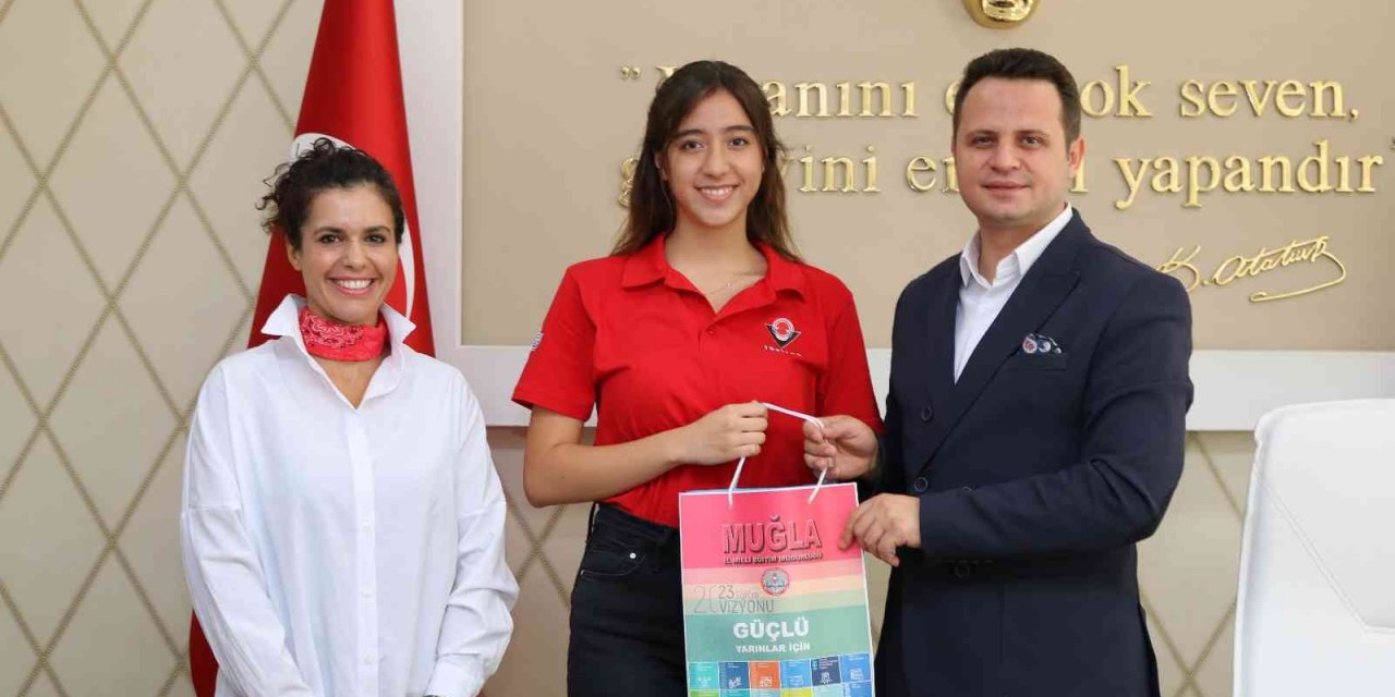Muğla BİLSEM başarısını, İl Milli Eğitim Müdürü Çay ile paylaştı