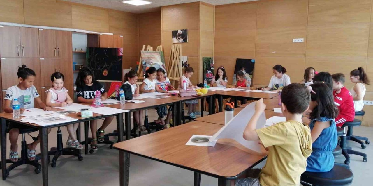 Büyükşehir çocukları sanat ile buluşturuyor