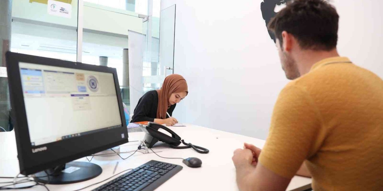 Yüzlerce öğrenciye ‘YKS danışmanlık hizmeti’ verildi