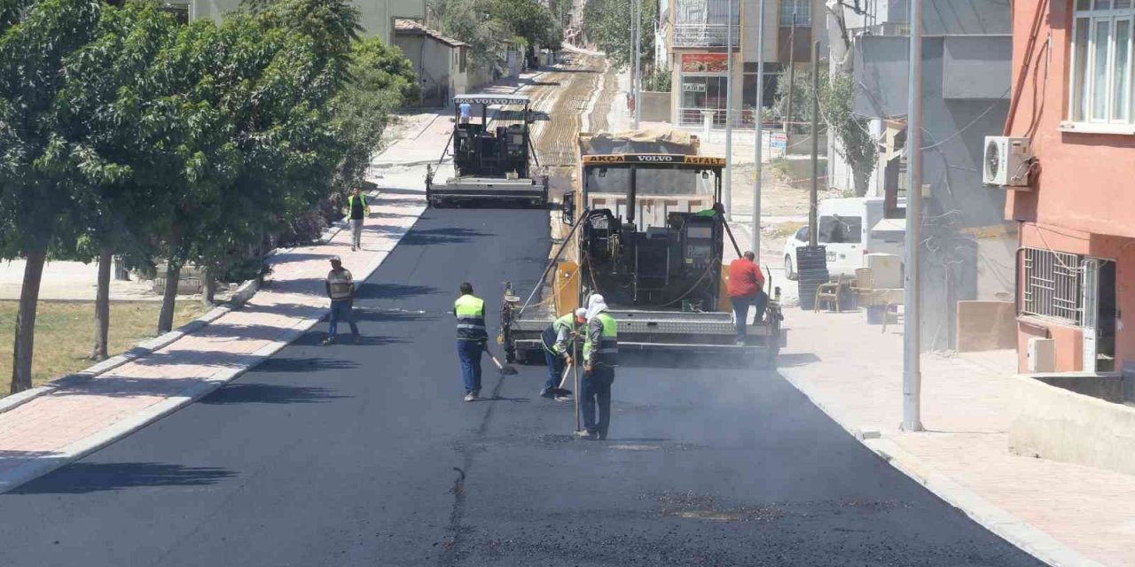 Pamukkale’de üstyapı çalışmaları sürüyor