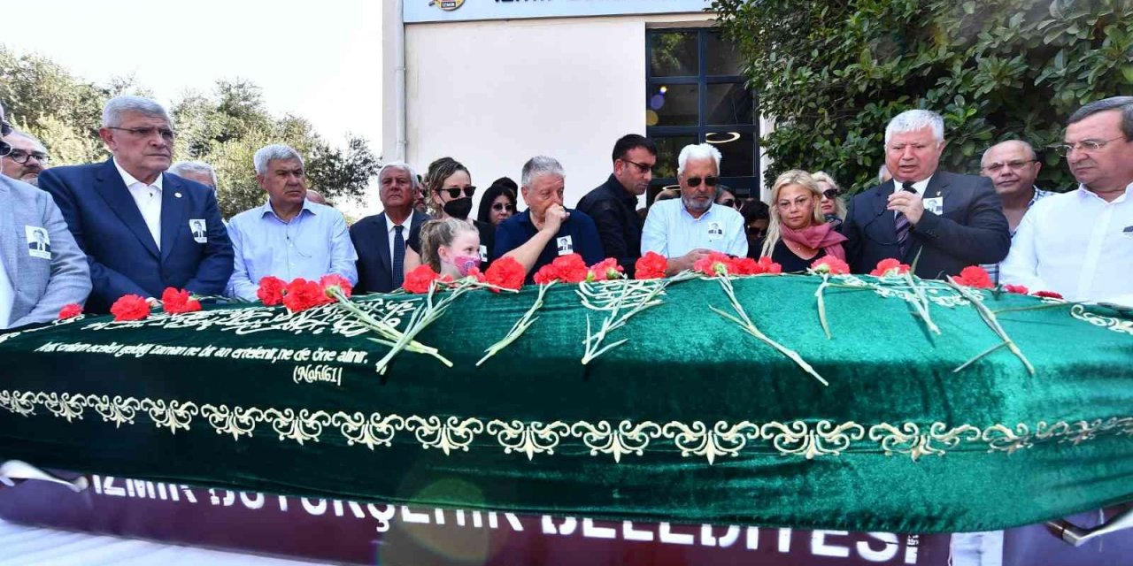 Gazeteci Hamdi Türkmen son yolculuğuna uğurlandı