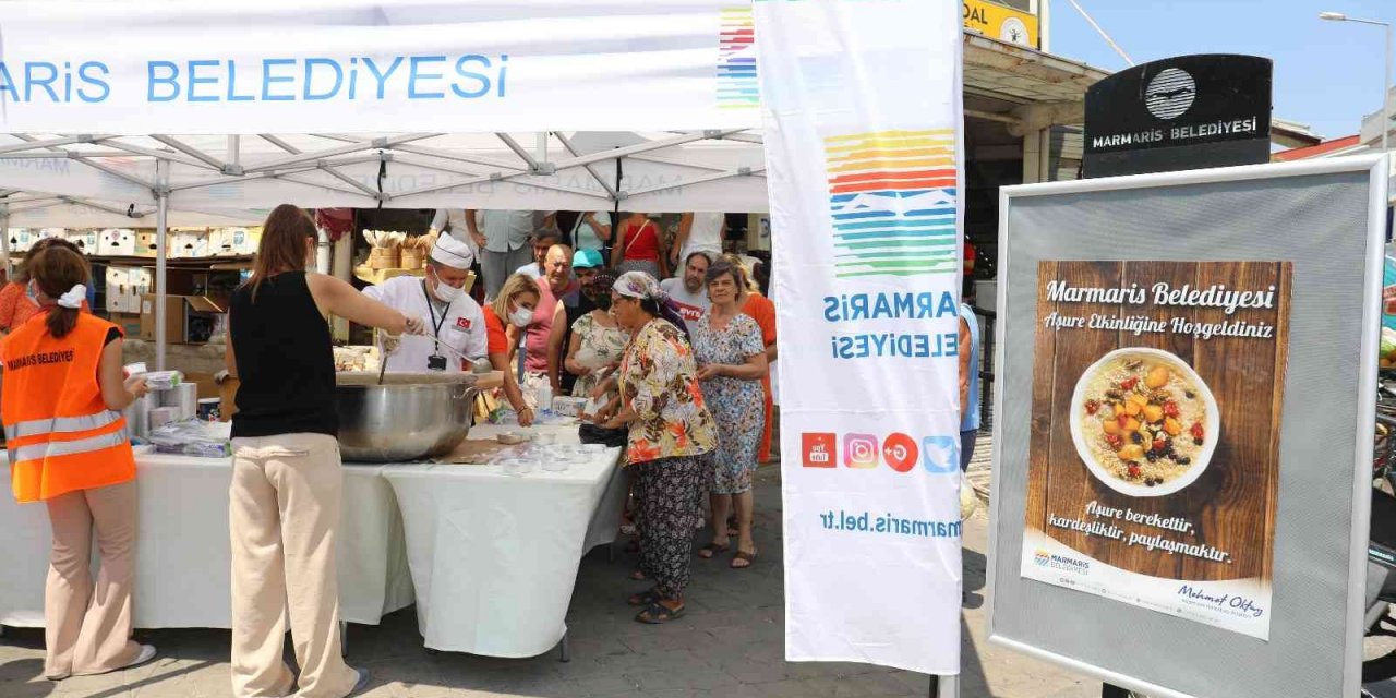 Marmaris Belediyesi’nden 2 bin kişilik aşure ikramı