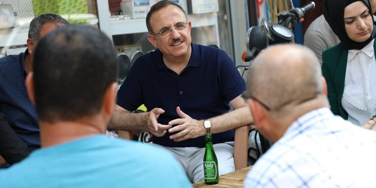 AK Parti İzmir’den 40 derece sıcakta Tire turu