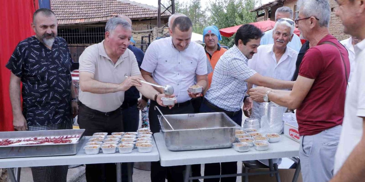 Honaz Belediyesi’nden 1500 kişilik aşure hayrı