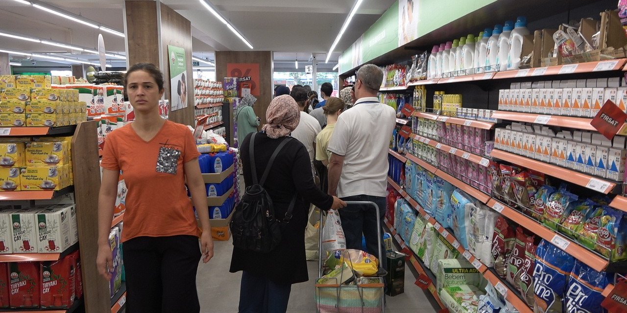 Denizli’de Tarım Kredi Kooperatifi Marketlerinde yoğunluk