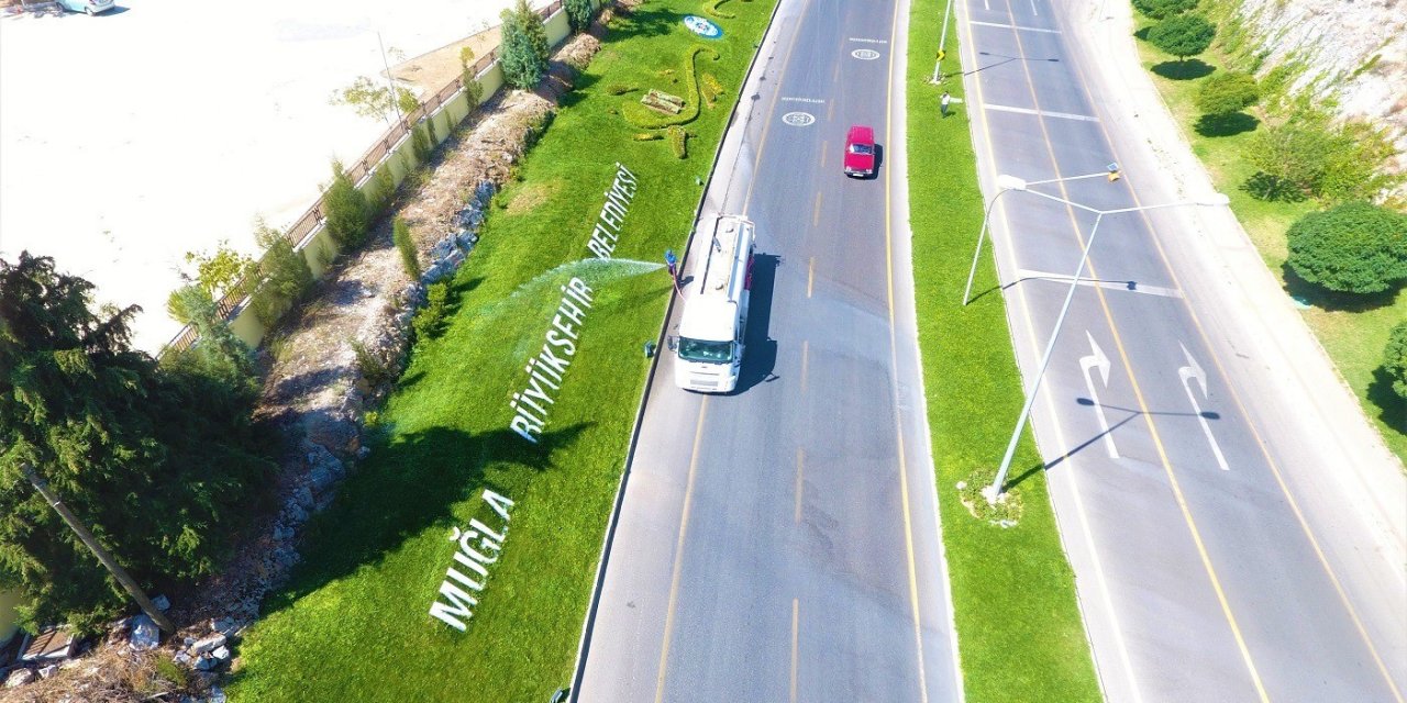 Büyükşehir, Muğla’da yeşil alan miktarını artırıyor