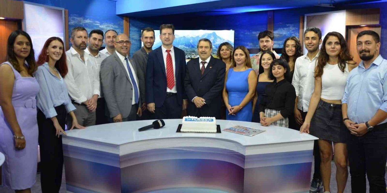 İLKSES’te 13. yaş ve dijital platform gururu