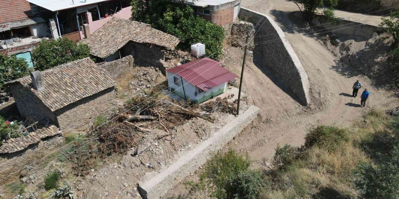 Nazilli Belediyesi’nden Haydarlı’da eş zamanlı çalışma