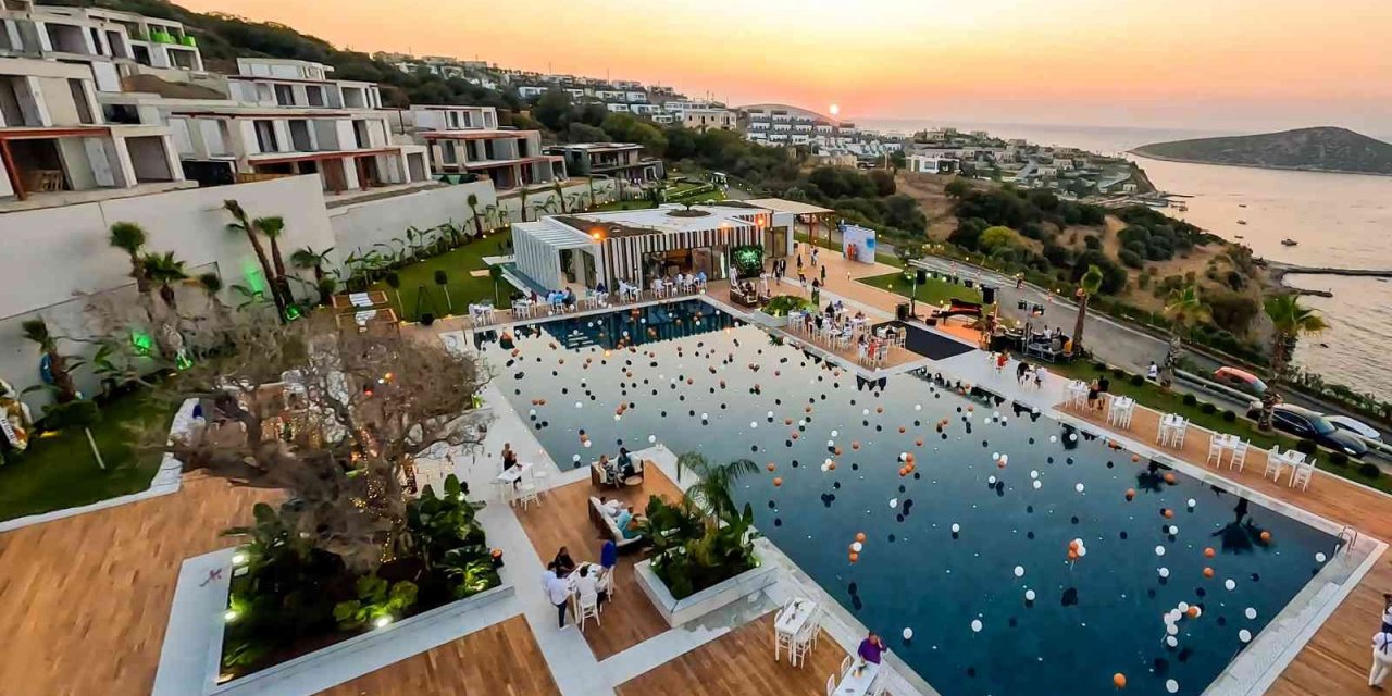 Bodrum’un yeni gözdesi Velux Yalıkavak görücüye çıktı